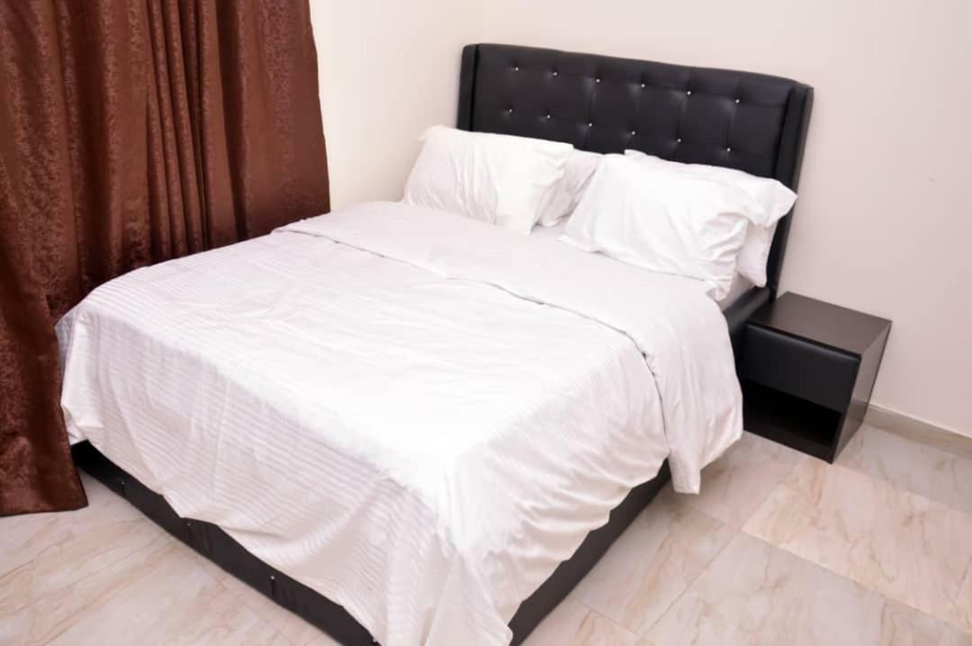 City Nest Hotel Ogombo Экстерьер фото
